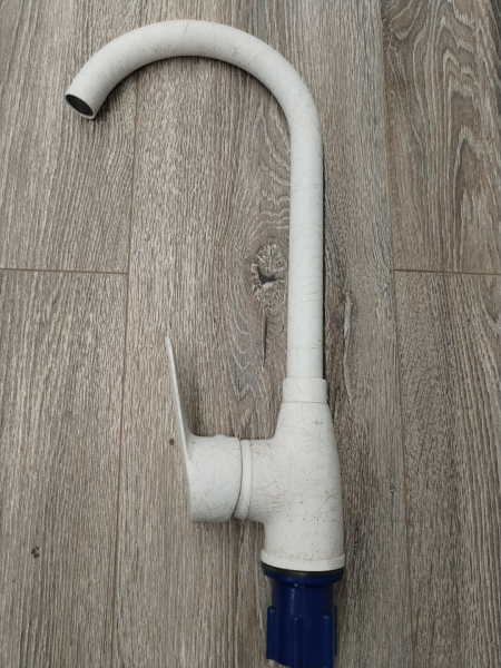 Смеситель для кухни однорычажный высокий излив белый мрамор латунь 38165-46 SANDAY