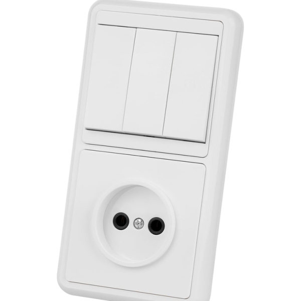 Блок СУ выключатель 3 кл. + розетка 1 мест. с з/к  белый СЕЛЕНА