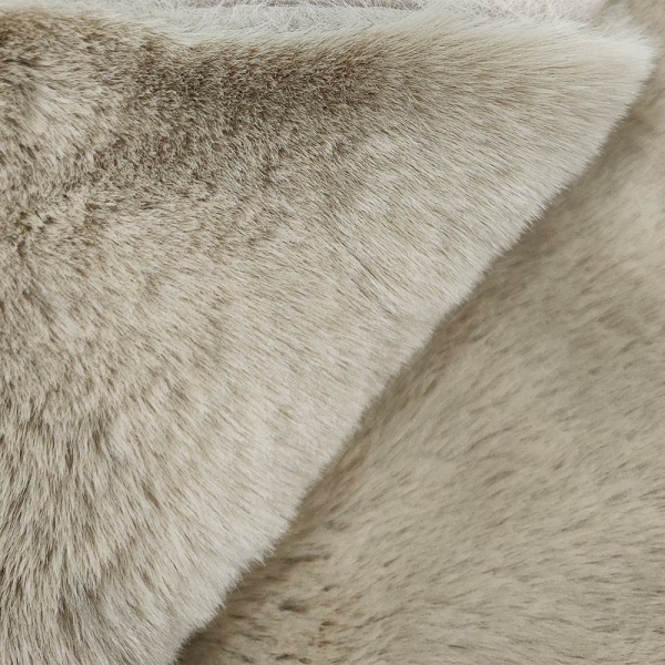 Коврик BAIZHENG "Меховой" молочный 100*150см