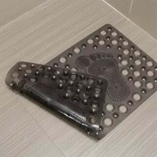 Коврик на присосках SPA 70*36см Массажный со следами серый AQUA-Prime