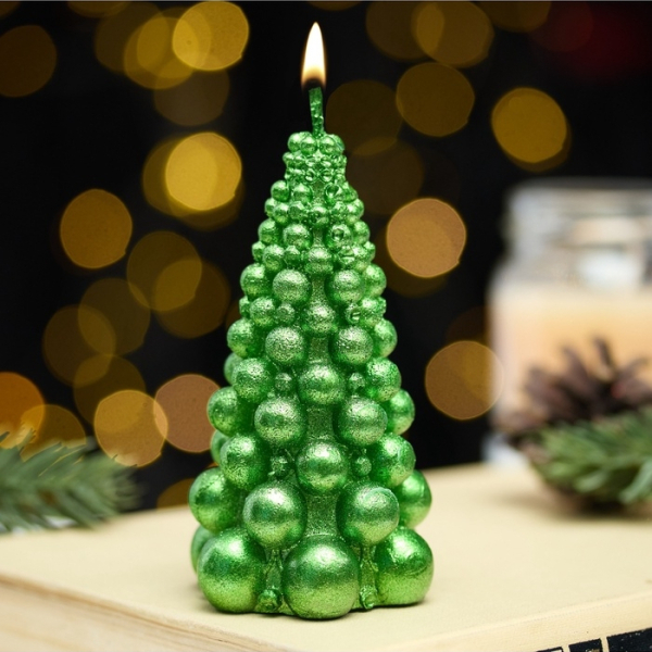Свеча декоративная Елка новогодняя из шаров 5*10см зеленый