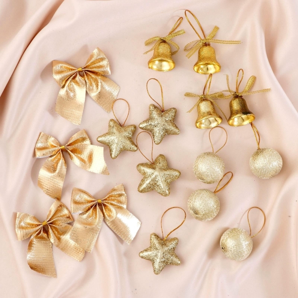 Ёлочные игрушки «Сюрприз», шары новогодние, набор 16 шт. (4 колокол, 4 шара, 4 звезды, 4 банта), золотистый