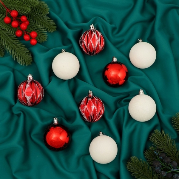 Набор пластиковых шаров d-5,5см 9шт красно-белый Гармония